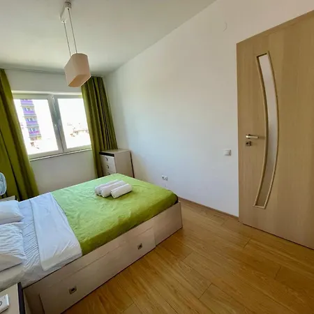 Apartment Yamaluxe - Between The Lakes - Close To Iulius Mall *